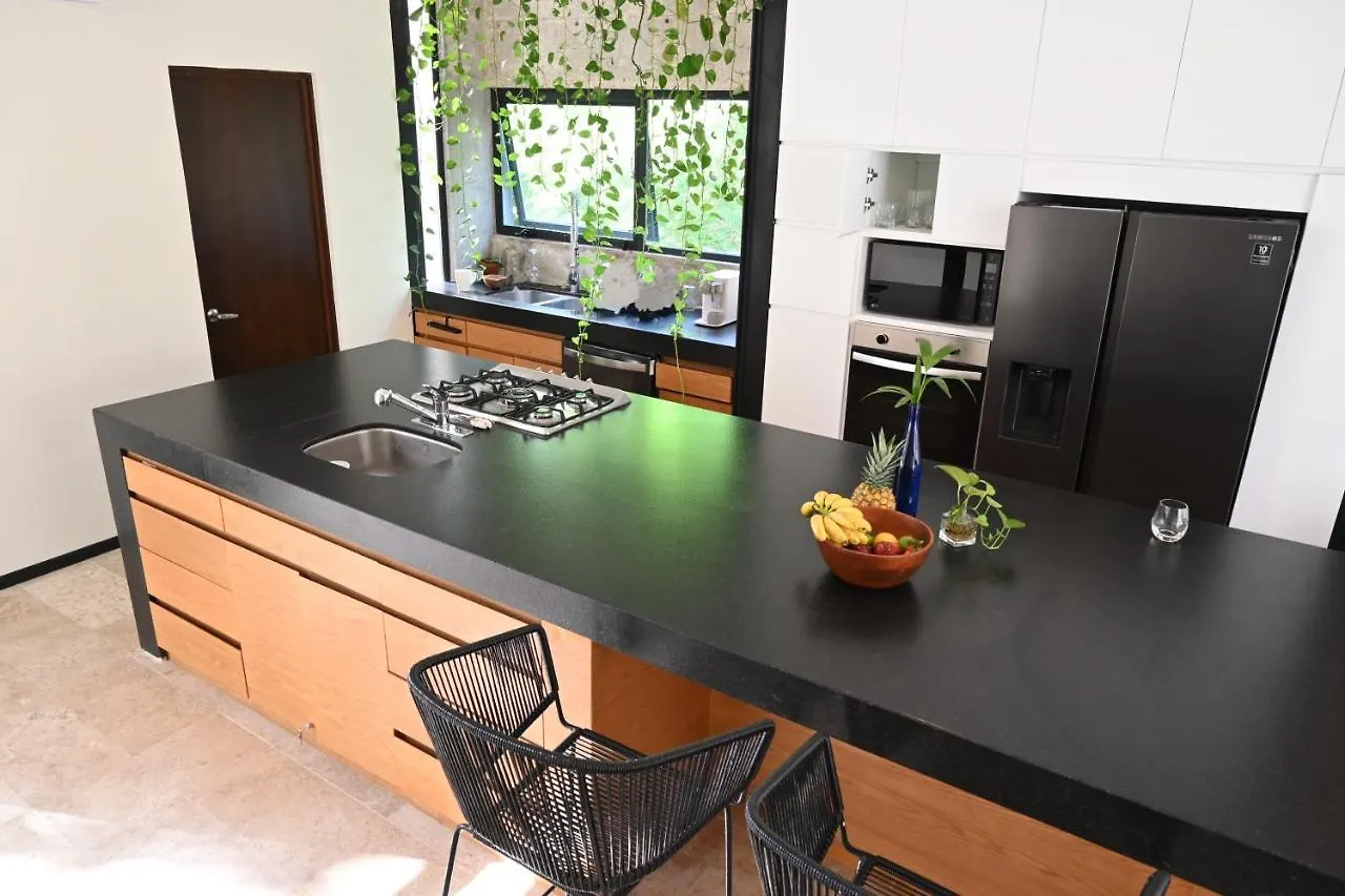 Vakantiehuis LUXURY JUNGLE HOUSE - Amazing design - 3 floors Villa Playa del Carmen