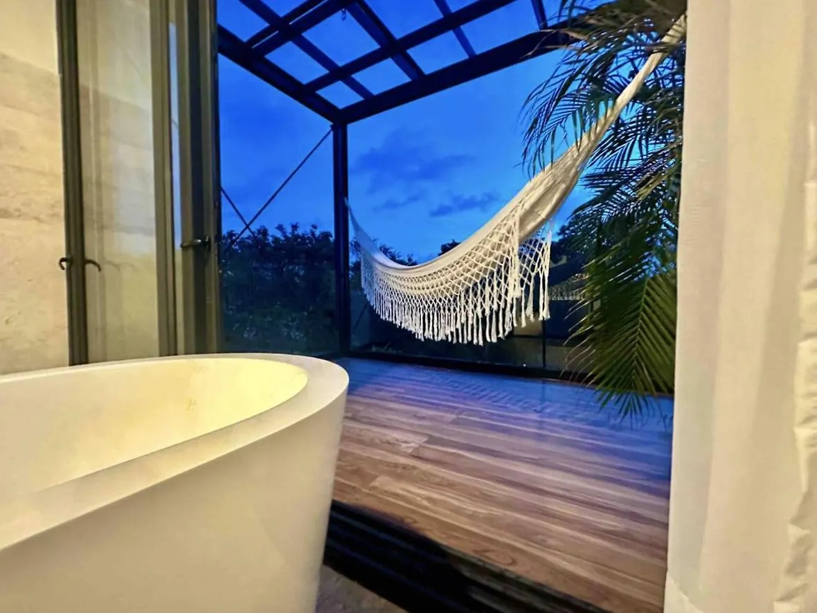 Glass Jungle Villa With Amazing Green Views -10 Min Dt Playa del Carmen